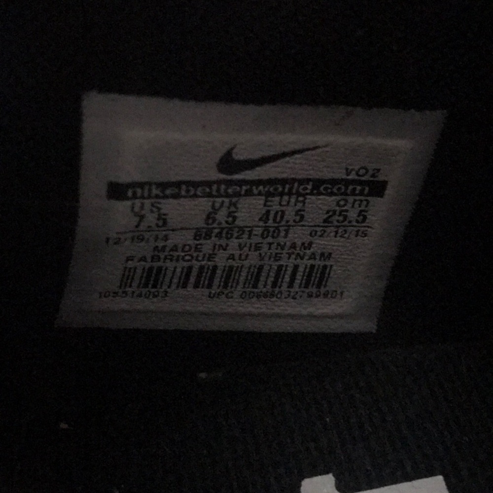 Nike’s - Picture 4 of 4